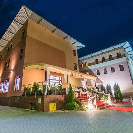 Hotel Texicana Sulechów Eksteriør bilde
