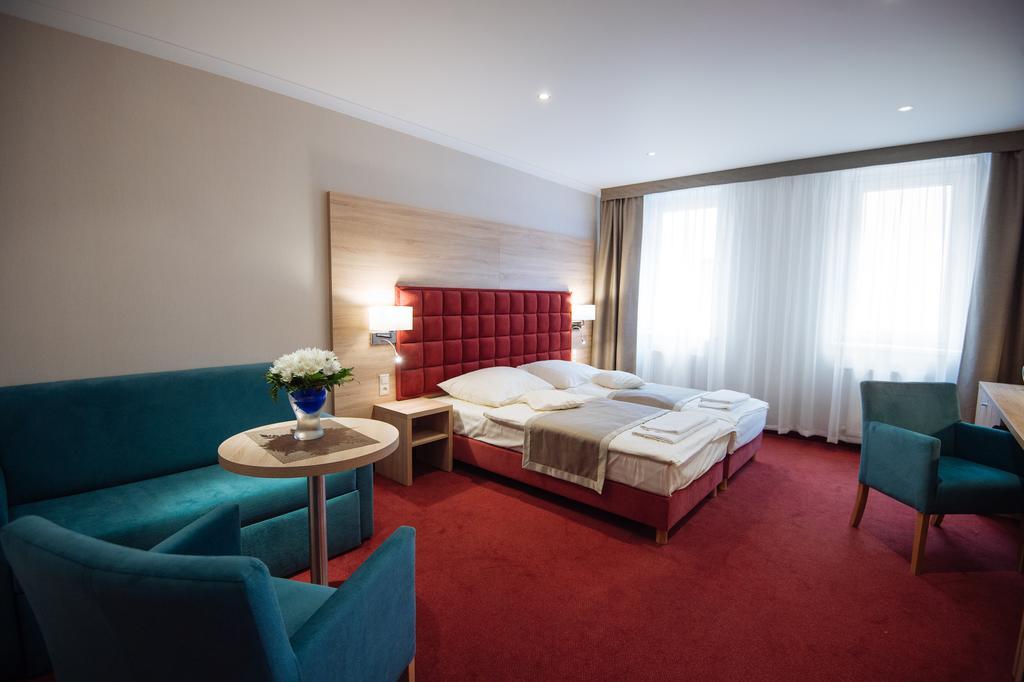 Hotel Texicana Sulechów Eksteriør bilde