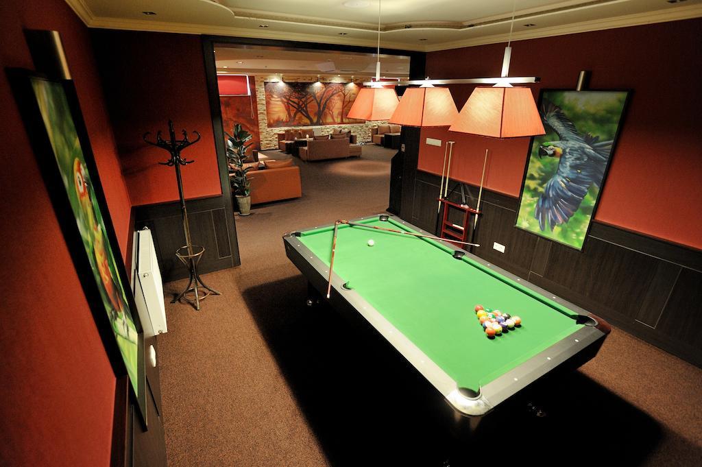 Hotel Texicana Sulechów Eksteriør bilde