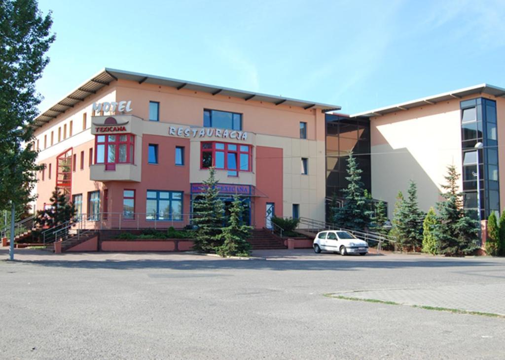 Hotel Texicana Sulechów Eksteriør bilde