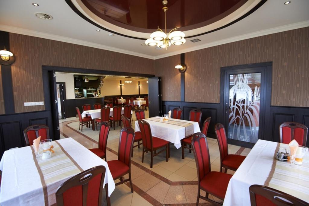 Hotel Texicana Sulechów Eksteriør bilde