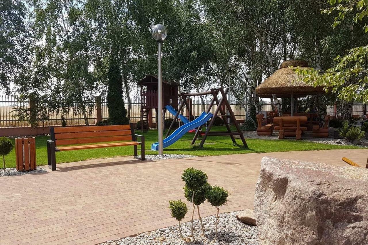 Hotel Texicana Sulechów Eksteriør bilde